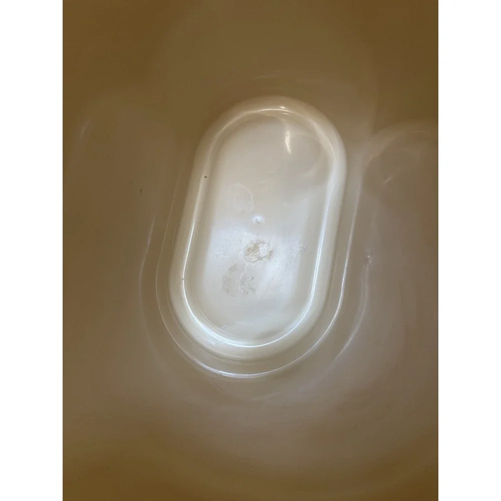 Rubbermaid Wastebasket Almond Oval Swirl Contour Plastic Trash Can Vtg 80s